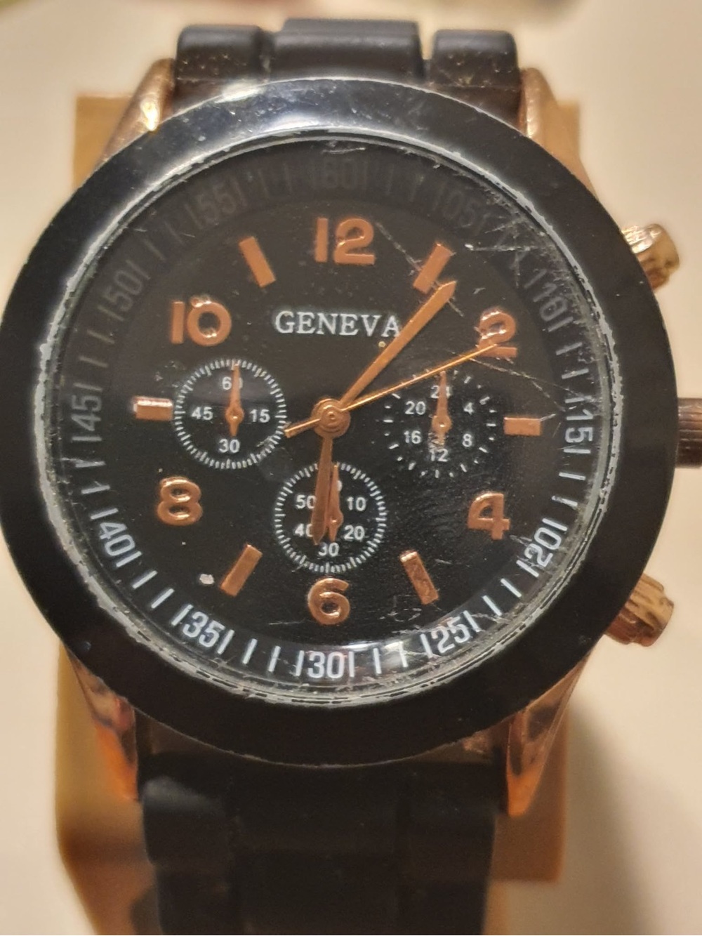 🦋10/$20🦋 Geneva Goldtone/Black Silicone Women's Watch